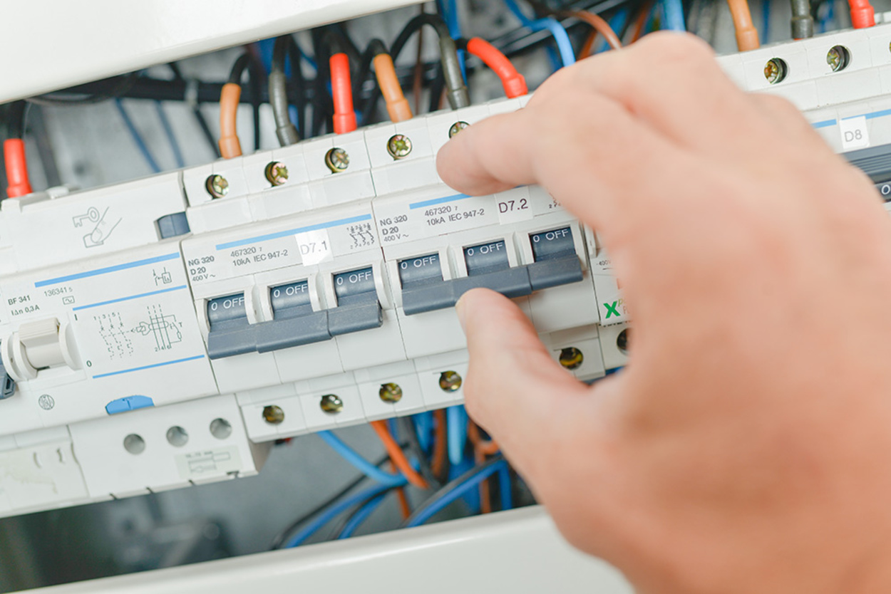 Elektro­installation bei Baumeister Elektrotechnik in Erlenbach